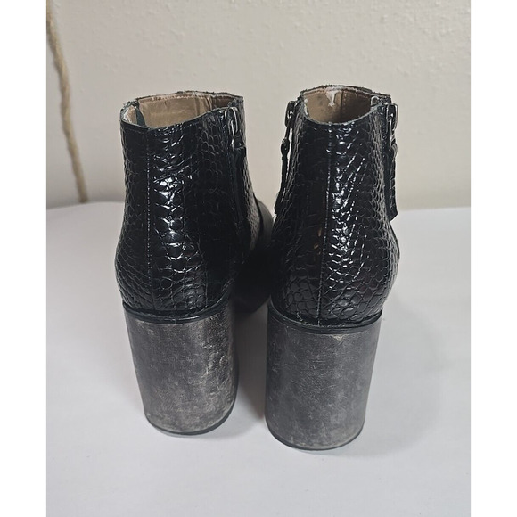 Paruolo Black Leather Pebbled Side Zip Block Heels Ankle Bootie Womans EU SZ 38 - Picture 4 of 8